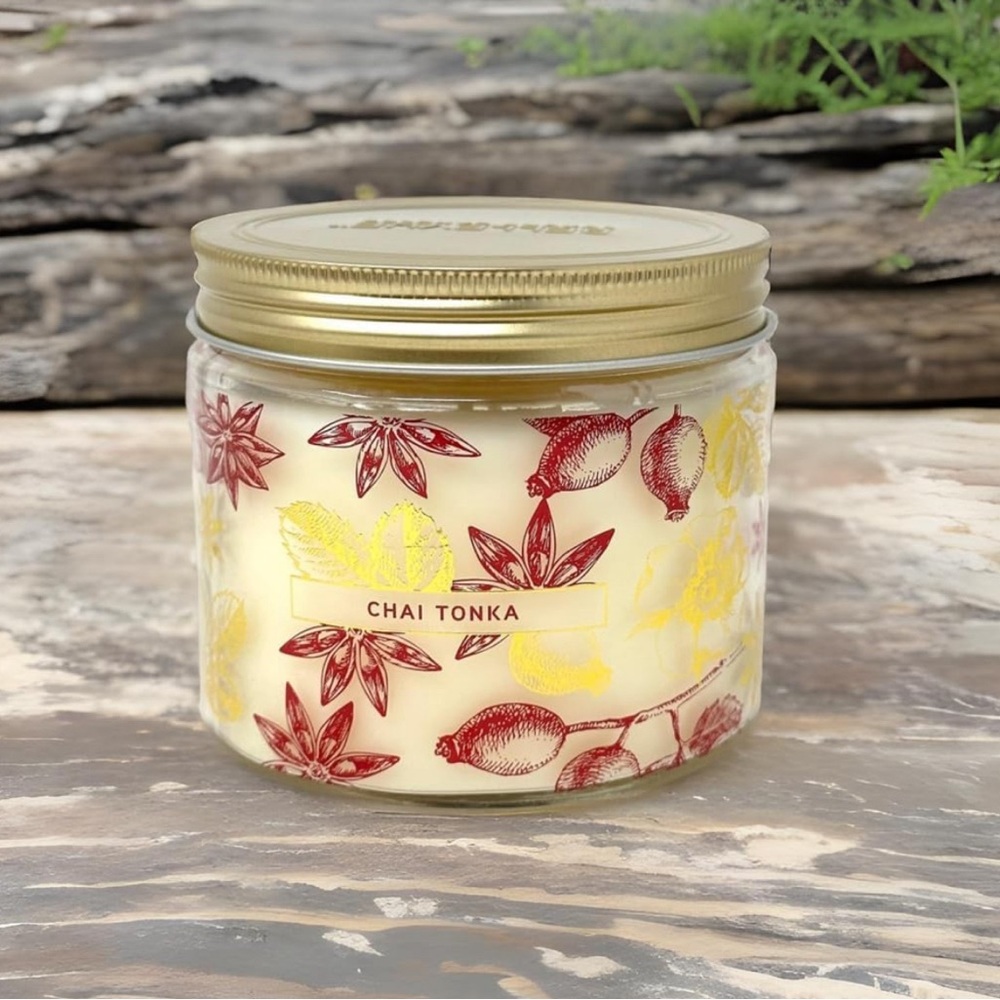 NEW 12 oz. Bellevue Luxury Chai Tonka Candle